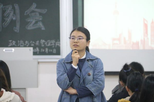 84C59A1E79E95F8C2F7BC11B49C0C06C_750_750.jpg